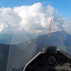 Flugwegposition um 16:18:15: Aufgenommen in der Nähe von St. Martin am Grimming, Österreich in 2004 Meter
